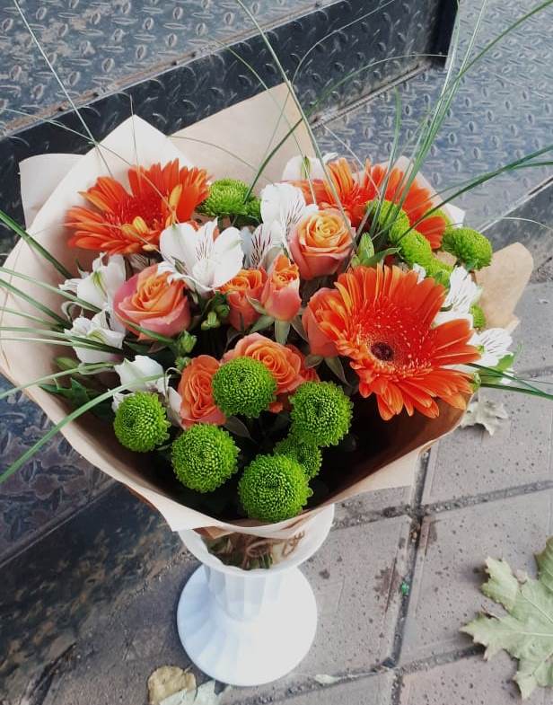 Букет цветов из: Герберы, Хризантемы, Альстромерии и Розы в Хатукайском