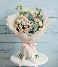 Букет цветов из:  Розы и Лизиантусы в Хатукайском