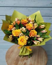 Букет цветов из:  Альстромерии и Розы #REPLACE_PRED# Хатукайском