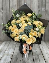Букет цветов из:  Розы и Лизиантусы в Хатукайском