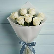 Букет 7 Белых роз Эдлесс Лав в Хатукайском