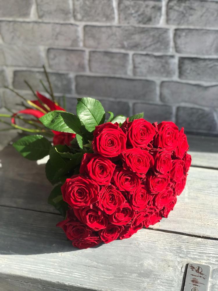 Букет Красные розы Фридом в Хатукайском