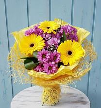 Букет цветов из:  Хризантемы и Герберы в Хатукайском