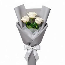 Букет 3 белые розы в Хатукайском