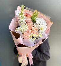 Букет цветов из:  Хризантемы и Розы в Хатукайском
