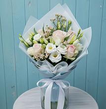 Букет цветов из:  Розы и Лизиантусы #REPLACE_PRED# Хатукайском